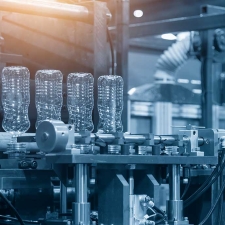 Blow molding machine